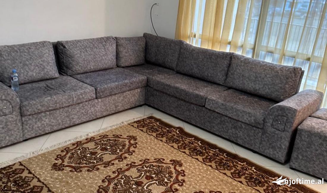 Shtepi me qera Apartament ne Tirane, 1+1, Mobilimi Pjeserisht e mobiluar, Pagesa 450  Euro.