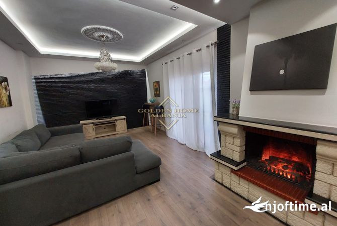 Shtepi ne shitje Vila Luksoze ne Tirane, 3+1, Mobilimi E mobiluar, Pagesa 1,380,000  Euro.