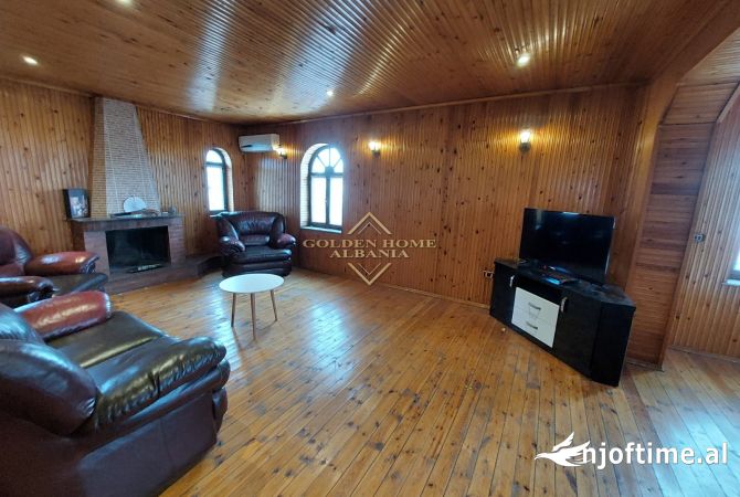 Shtepi ne shitje Vila Luksoze ne Tirane, 3+1, Mobilimi E mobiluar, Pagesa 1,380,000  Euro.