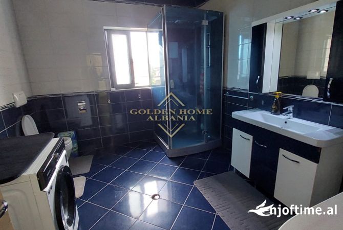 Shtepi ne shitje Vila Luksoze ne Tirane, 3+1, Mobilimi E mobiluar, Pagesa 1,380,000  Euro.