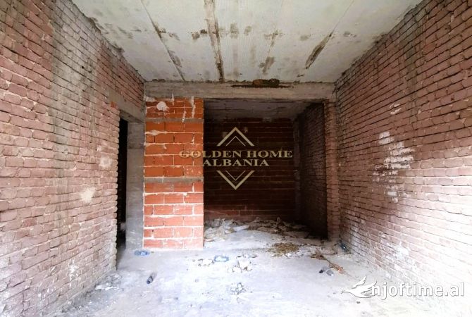 Shtepi ne shitje Shtepi Private ne Korce, 2+1, Mobilimi Bosh, pa mobiluar, Pagesa 65,000  Euro.