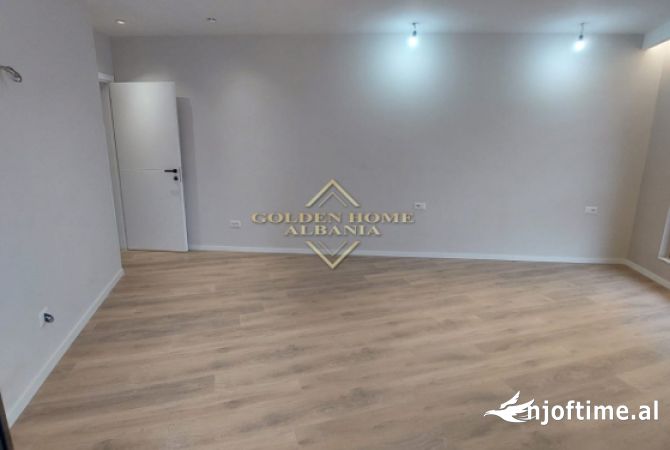 Shtepi me qera Garsoniere ne Tirane - 450 Euro