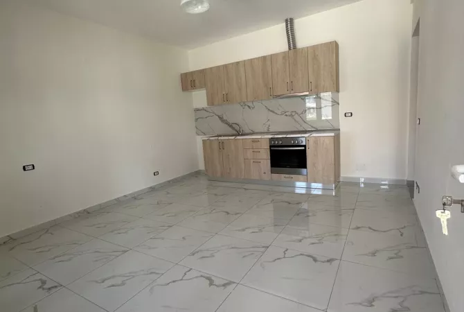 Shtepi me qera 2+1 ne Tirane - 350 Euro