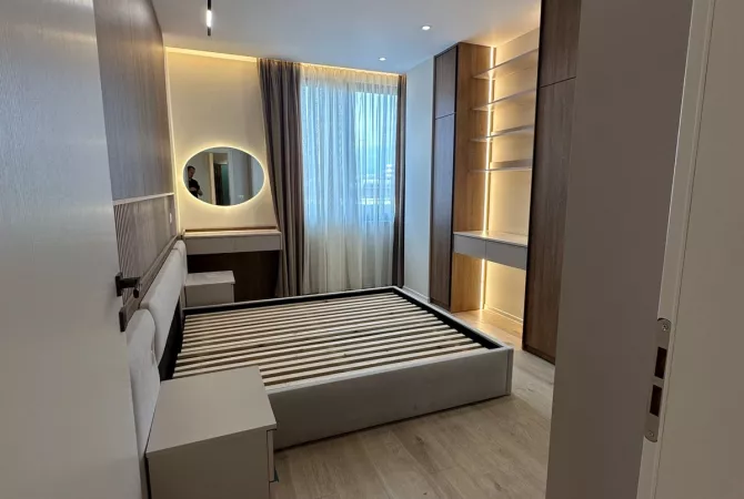 Shtepi ne shitje Apartament ne Tirane, 2+1, Mobilimi E mobiluar, Pagesa 250,000  Euro.