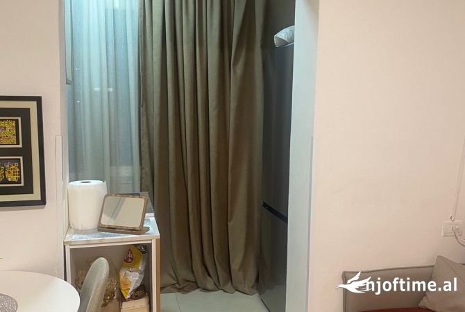 Shtepi me qera Apartament ne Tirane, Garsoniere, Mobilimi E mobiluar, Pagesa 38,000  Leke.