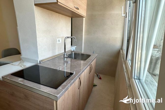 Shtepi me qera Garsoniere ne Tirane - 38,000 Leke