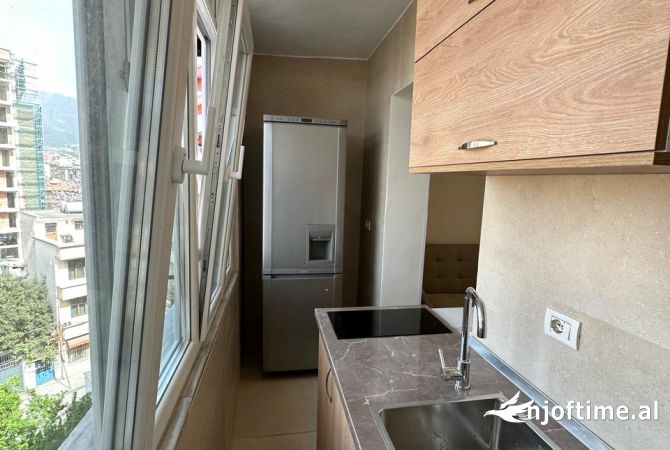 Shtepi me qera Garsoniere ne Tirane - 38,000 Leke