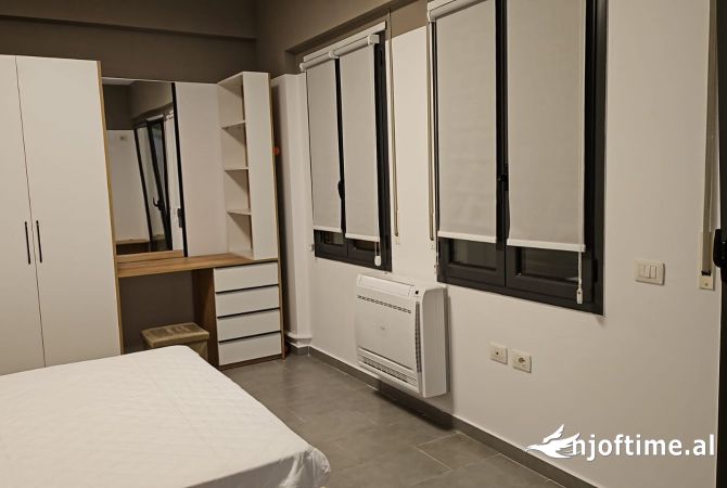 Shtepi me qera Apartament ne Tirane, 2+1, Mobilimi E mobiluar, Pagesa 690  Euro.