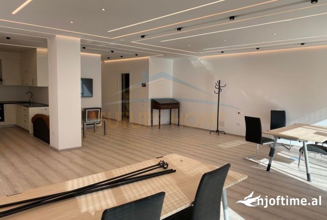 Ambient biznesi me qera 3+1 ne Tirane - 1,150 Euro