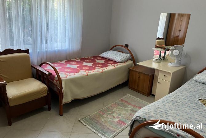 Shtepi me qera Apartament ne Tirane, 2+1, Mobilimi E mobiluar, Pagesa 600  Euro.