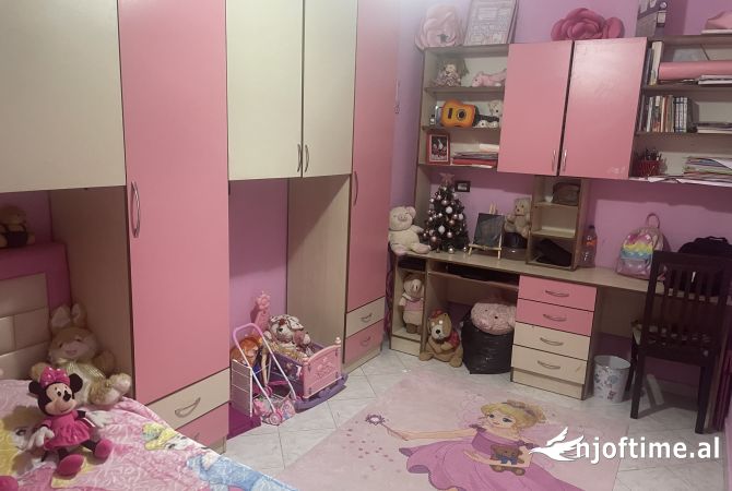 Shtepi me qera 3+1 ne Tirane - 50,000 Leke