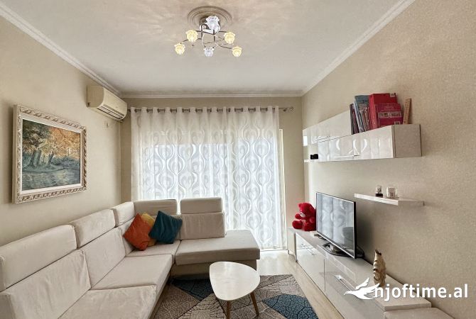 Shtepi me qera 1+1 ne Tirane - 400 Euro