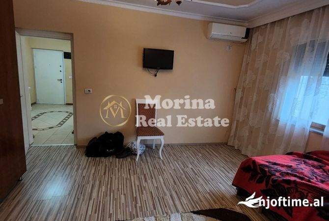 Shtepi ne shitje Apartament ne Tirane, 2+1, Mobilimi E mobiluar, Pagesa 170,000  Euro.