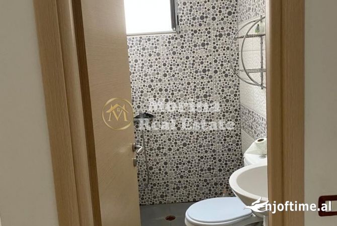 Shtepi me qera Apartament ne Tirane, 2+1, Mobilimi E mobiluar, Pagesa 450  Euro.