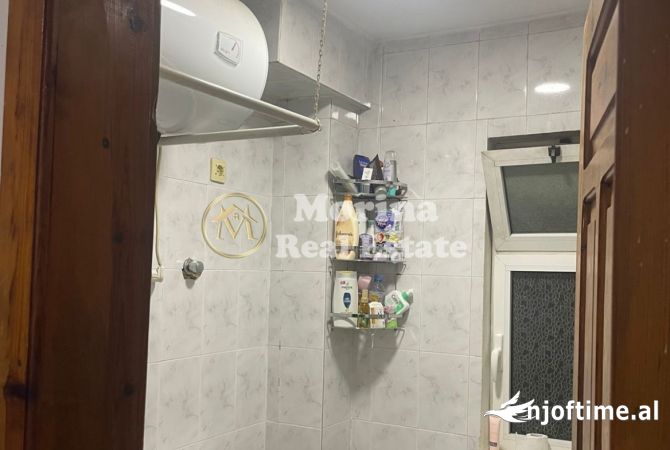 Shtepi ne shitje Apartament ne Tirane, 1+1, Mobilimi E mobiluar, Pagesa 120,000  Euro.
