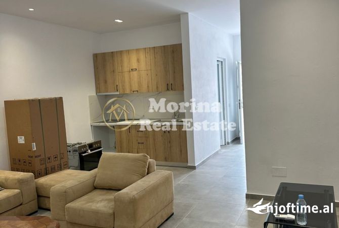 Shtepi me qera Shtepi Private ne Tirane, 1+1, Mobilimi E mobiluar, Pagesa 400  Euro.