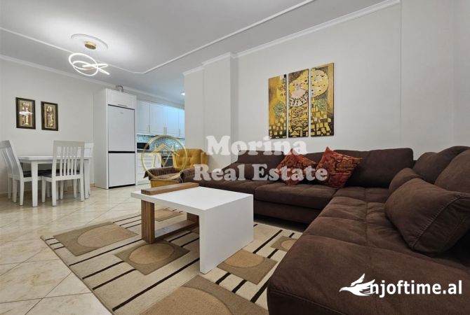 Shtepi me qera 2+1 ne Tirane - 700 Euro