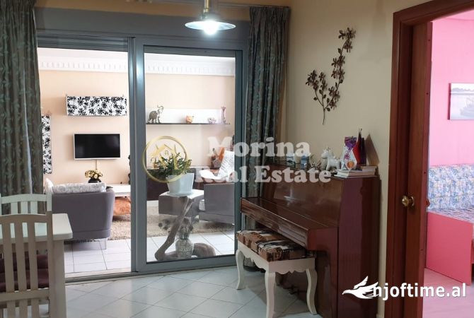Shtepi me qera Apartament ne Tirane, 2+1, Mobilimi E mobiluar, Pagesa 450  Euro.