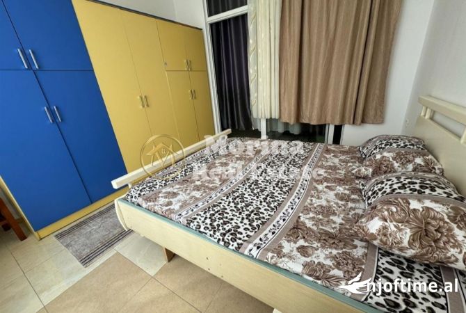 Shtepi ne shitje Apartament ne Tirane, 1+1, Mobilimi E mobiluar, Pagesa 68,000  Euro.