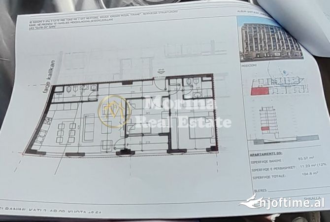 Shtepi ne shitje Apartament ne Tirane, 2+1, Mobilimi Bosh, pa mobiluar, Pagesa 165,000  Euro.