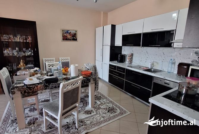 Shtepi ne shitje 2+1 ne Tirane - 155,000 Euro