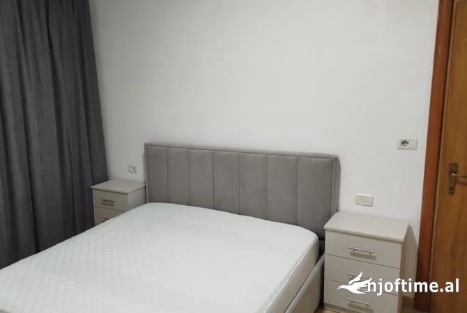 Shtepi me qera 1+1 ne Tirane - 400 Euro
