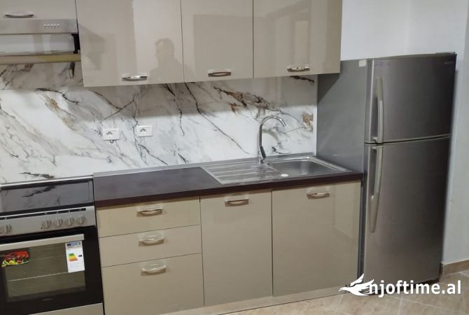 Shtepi me qera 1+1 ne Tirane - 400 Euro