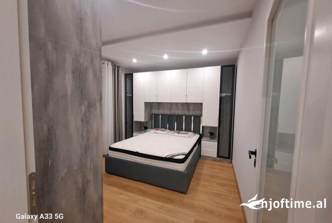 Shtepi me qera 2+1 ne Tirane - 650 Euro
