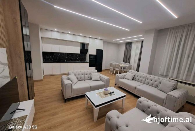 Shtepi me qera 2+1 ne Tirane - 650 Euro