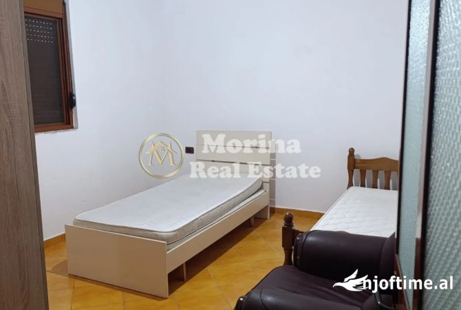 Shtepi me qera Shtepi Private ne Tirane, 3+1, Mobilimi E mobiluar, Pagesa 350  Euro.