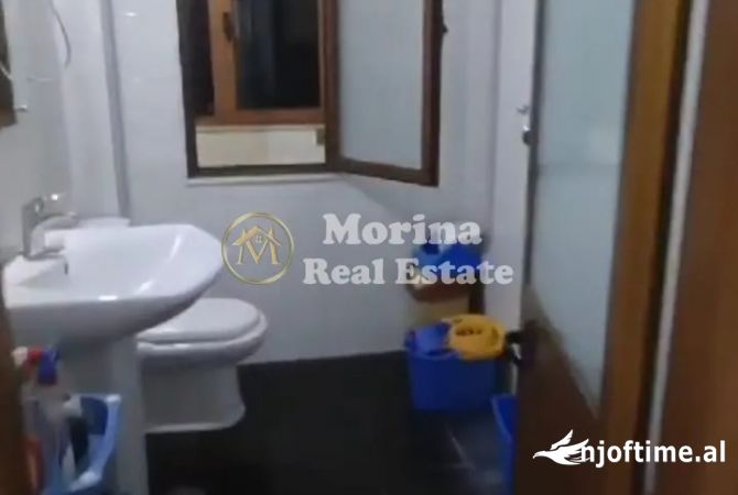 Shtepi ne shitje Apartament ne Tirane, 1+1, Mobilimi E mobiluar, Pagesa 85,000  Euro.