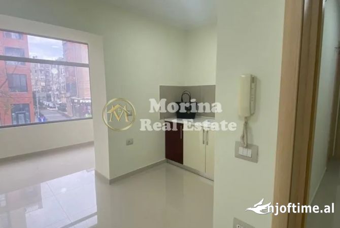 Ambient biznesi me qera 3+1 ne Tirane - 600 Euro