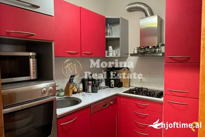 Shtepi me qera 2+1 ne Tirane - 1,300 Euro