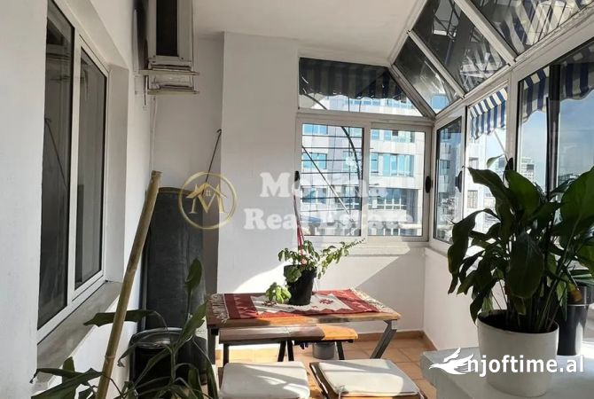 Shtepi me qera 2+1 ne Tirane - 1,300 Euro