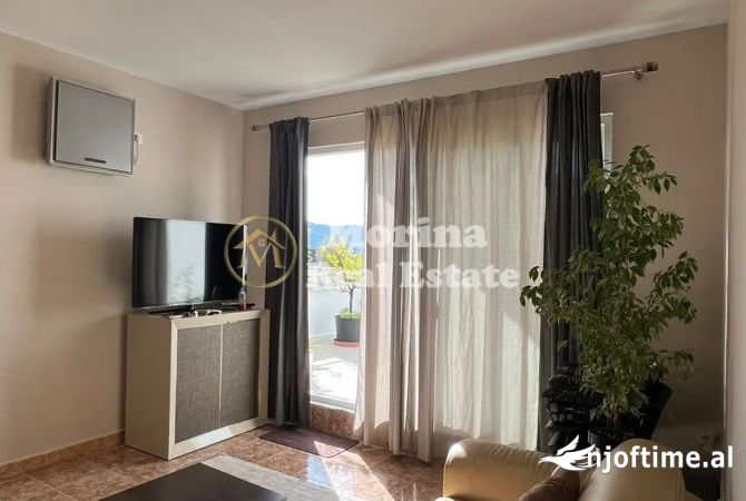 Penthouse (panoramic top floor) for rent in Tirana 2+1, Furnished