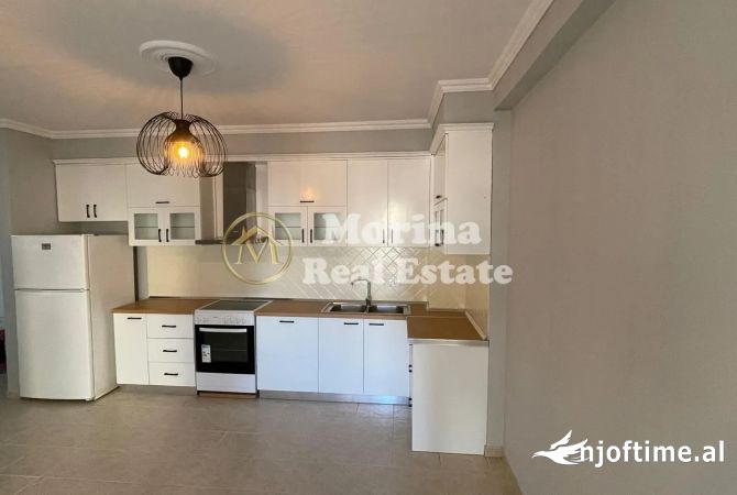 Shtepi me qera 2+1 ne Tirane - 700 Euro