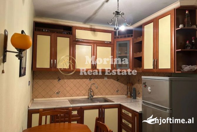 Shtepi me qera Apartament ne Tirane, 2+1, Mobilimi E mobiluar, Pagesa 500  Euro.