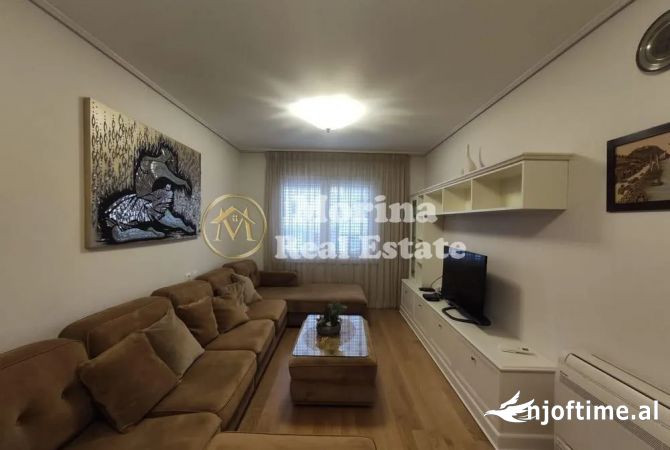Shtepi me qera 2+1 ne Tirane - 800 Euro