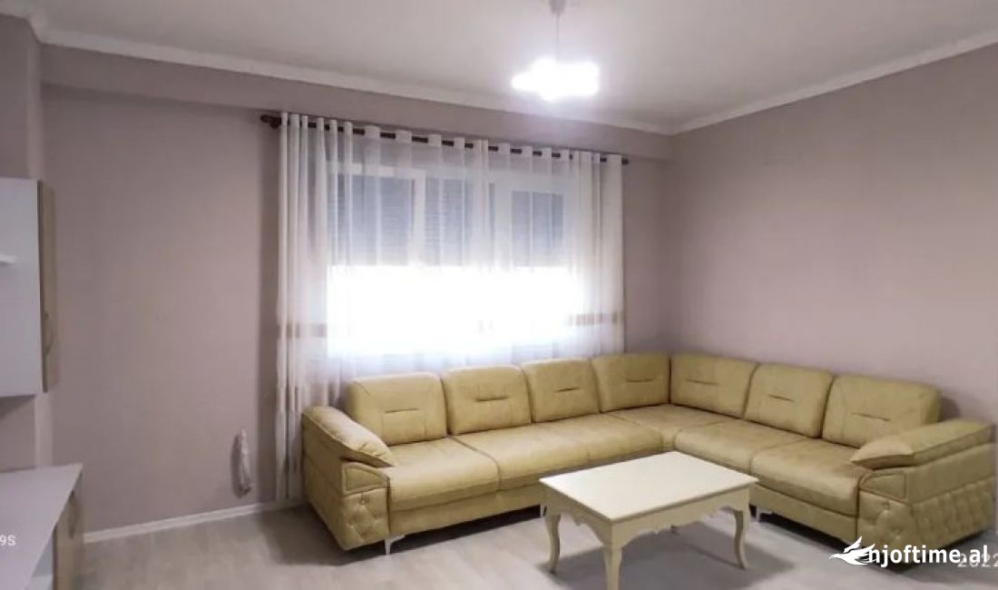 Shtepi ne shitje Apartament ne Tirane, 2+1, Mobilimi E mobiluar, Pagesa 184,800  Euro.