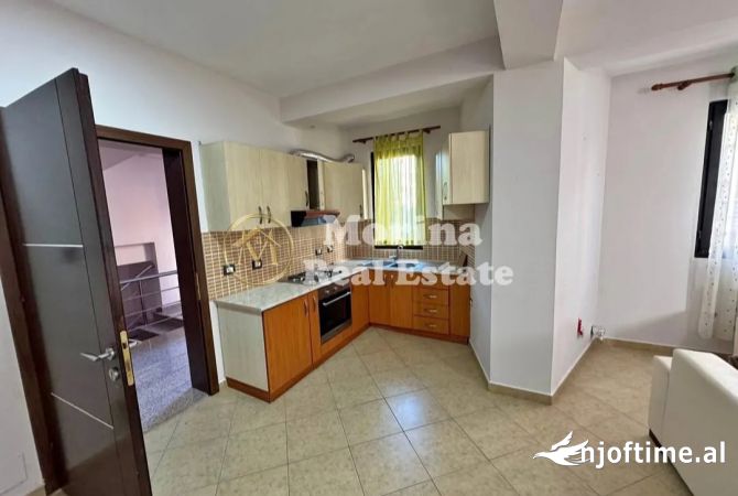 Shtepi me qera 2+1 ne Tirane - 380 Euro