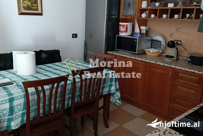 Shtepi ne shitje Shtepi Private ne Tirane, 2+1, Mobilimi E mobiluar, Pagesa 240,000  Euro.