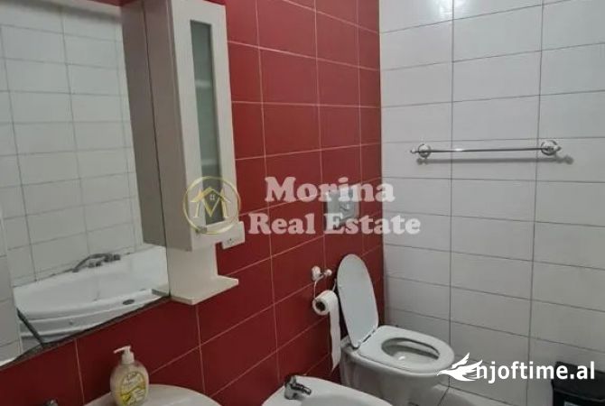 Shtepi me qera Apartament ne Tirane, 3+1, Mobilimi E mobiluar, Pagesa 820  Euro.