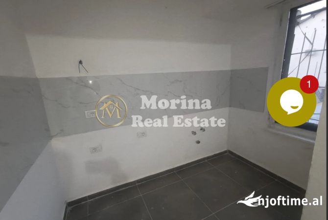 Shtepi ne shitje Apartament ne Tirane, 1+1, Mobilimi Bosh, pa mobiluar, Pagesa 75,000  Euro.