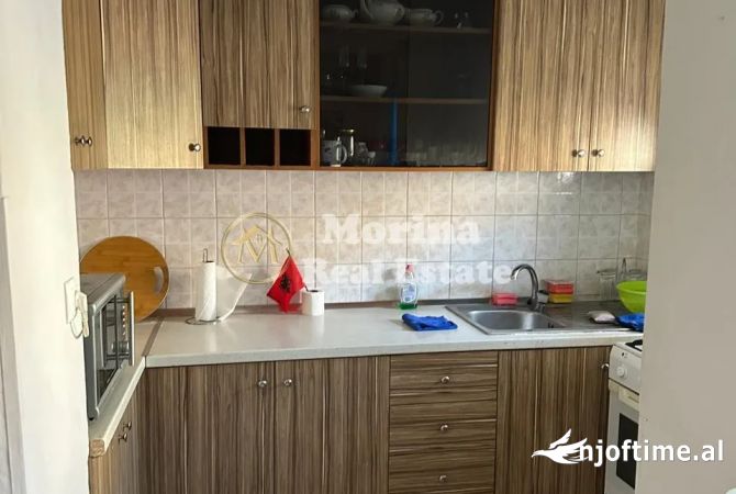 Shtepi me qera 2+1 ne Tirane - 400 Euro