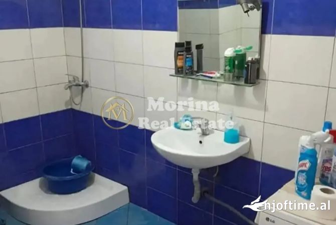 Shtepi ne shitje Apartament ne Tirane, 1+1, Mobilimi E mobiluar, Pagesa 74,000  Euro.