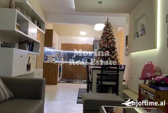Shtepi me qera Apartament ne Tirane, 2+1, Mobilimi E mobiluar, Pagesa 400  Euro.