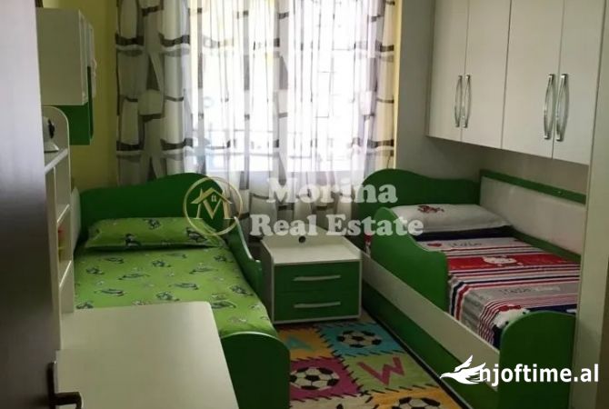 Shtepi me qera Apartament ne Tirane, 2+1, Mobilimi E mobiluar, Pagesa 400  Euro.