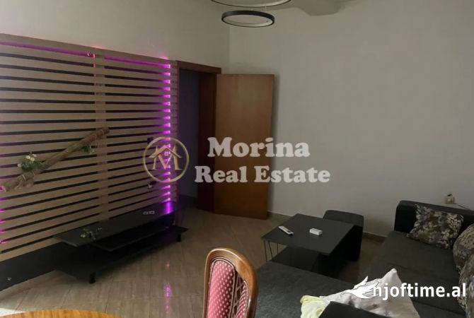 Shtepi me qera Shtepi Private ne Tirane, 1+1, Mobilimi E mobiluar, Pagesa 400  Euro.