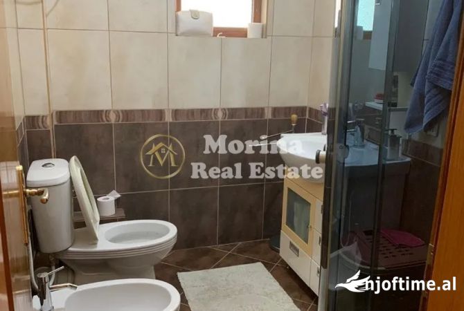 Shtepi me qera 2+1 ne Tirane - 450 Euro