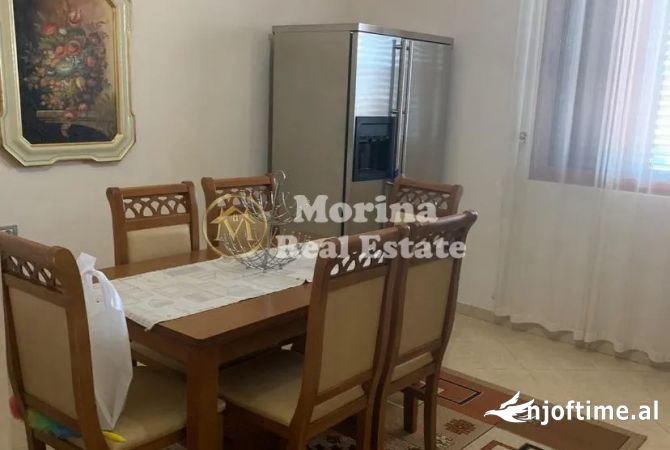 Shtepi me qera Shtepi Private ne Tirane, 2+1, Mobilimi E mobiluar, Pagesa 450  Euro.